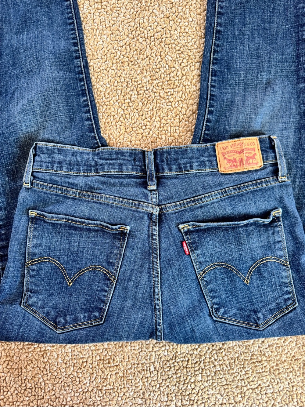 Levi’s 721 High Rise Skinny Jeans Women’s Size 30 Medium Wash